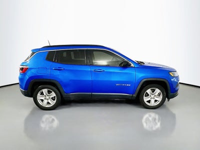 2022 Jeep Compass Latitude FWD