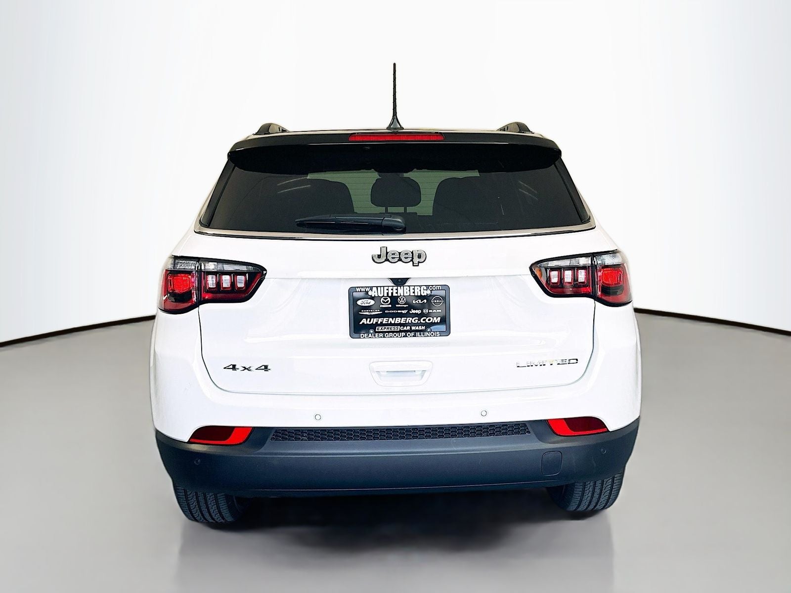 2026 Jeep Compass COMPASS LIMITED 4X4