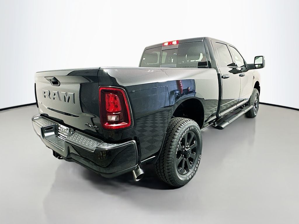 2026 RAM Ram 2500 RAM 2500 BLACK EXPRESS CREW CAB 4X4 6'4' BOX