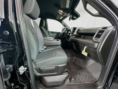 2026 RAM Ram 2500 RAM 2500 BLACK EXPRESS CREW CAB 4X4 6'4' BOX