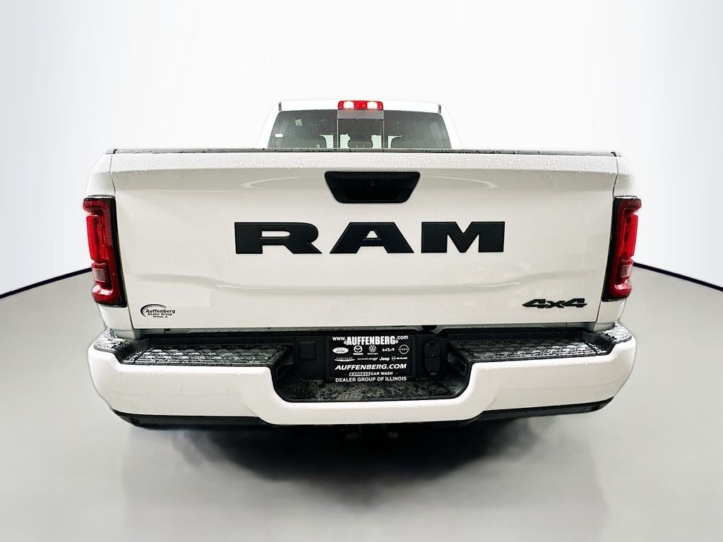 2026 RAM Ram 2500 RAM 2500 BLACK EXPRESS CREW CAB 4X4 6'4' BOX