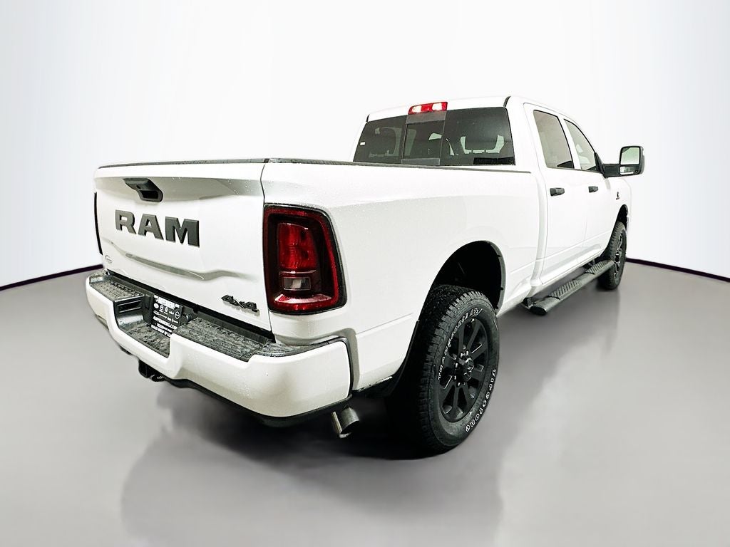2026 RAM Ram 2500 RAM 2500 BLACK EXPRESS CREW CAB 4X4 6'4' BOX