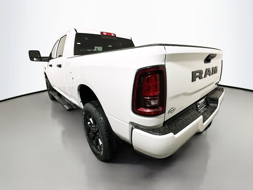 2026 RAM Ram 2500 RAM 2500 BLACK EXPRESS CREW CAB 4X4 6'4' BOX