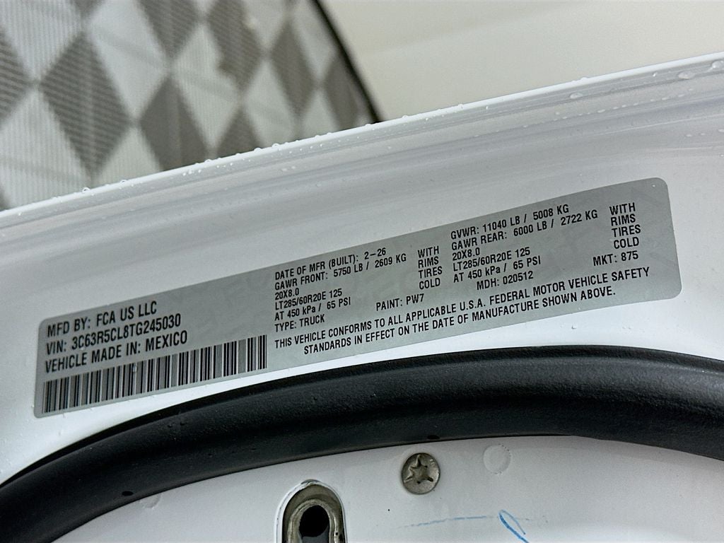 2026 RAM Ram 2500 RAM 2500 BLACK EXPRESS CREW CAB 4X4 6'4' BOX