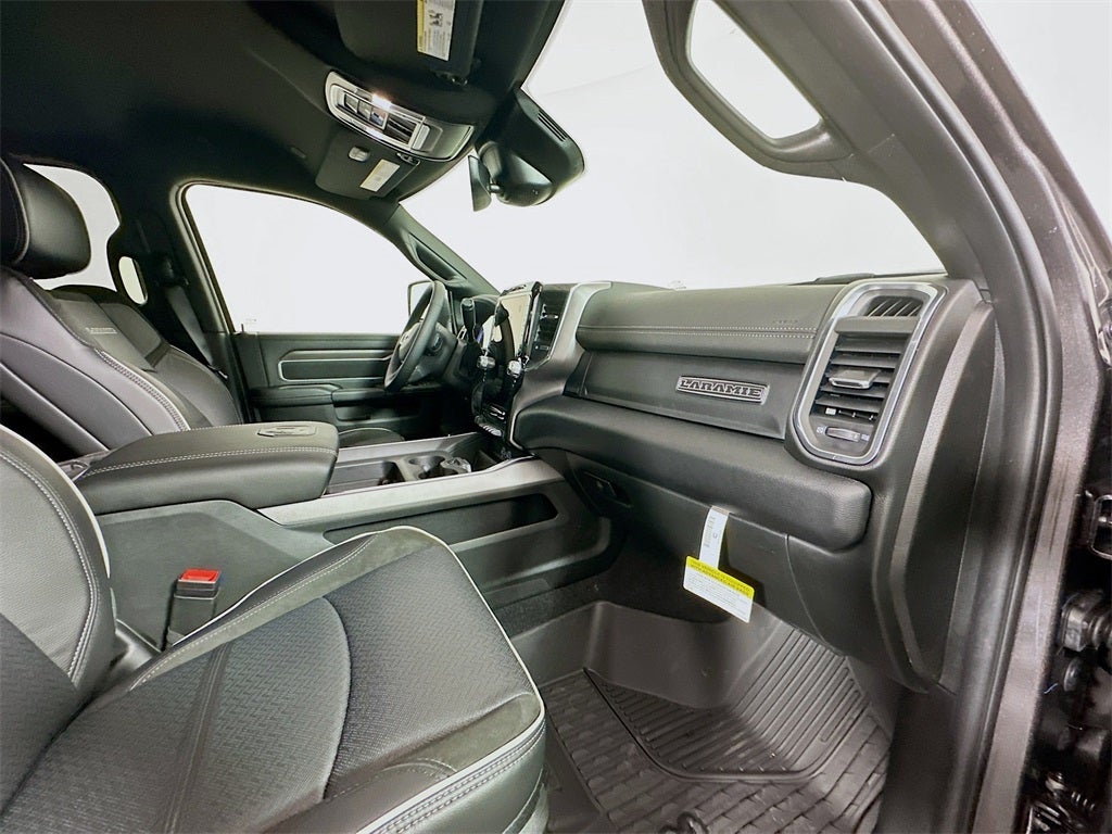 2026 RAM Ram 3500 RAM 3500 LARAMIE CREW CAB 4X4 8' BOX