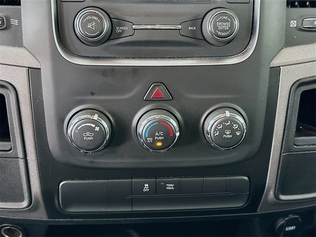 2018 RAM 2500 Tradesman Regular Cab 4x4 8' Box