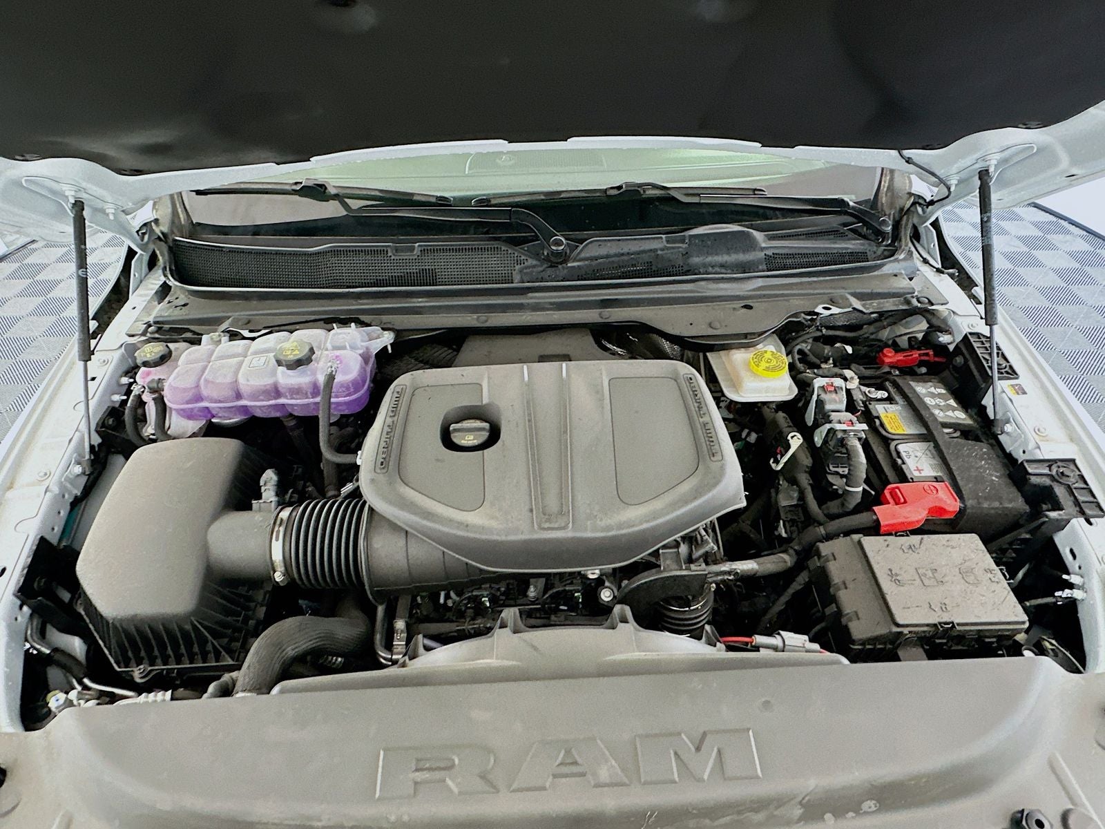 2026 RAM Ram 1500 RAM 1500 WARLOCK CREW CAB 4X4 5'7' BOX