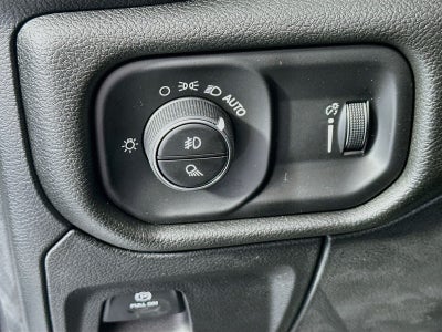 2026 RAM 1500 RAM 1500 EXPRESS CREW CAB 4X4 5'7' BOX