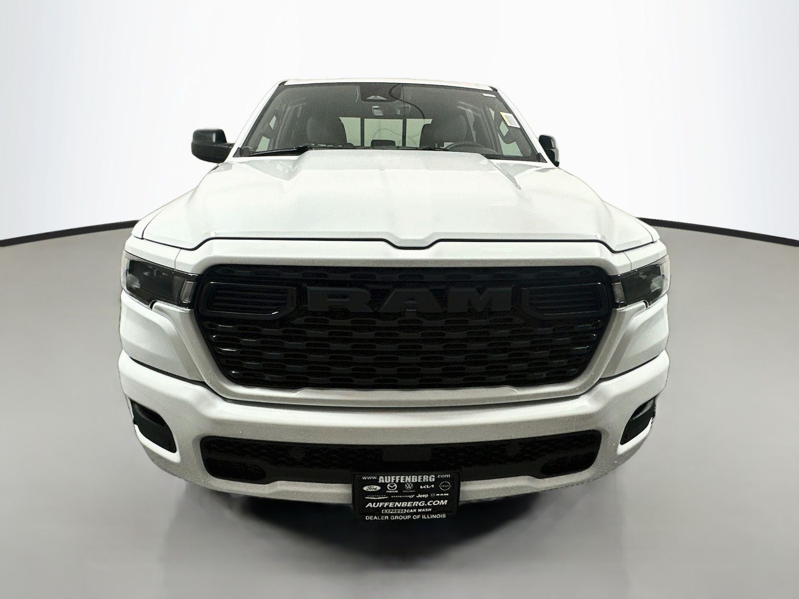 2026 RAM 1500 RAM 1500 EXPRESS CREW CAB 4X4 5'7' BOX