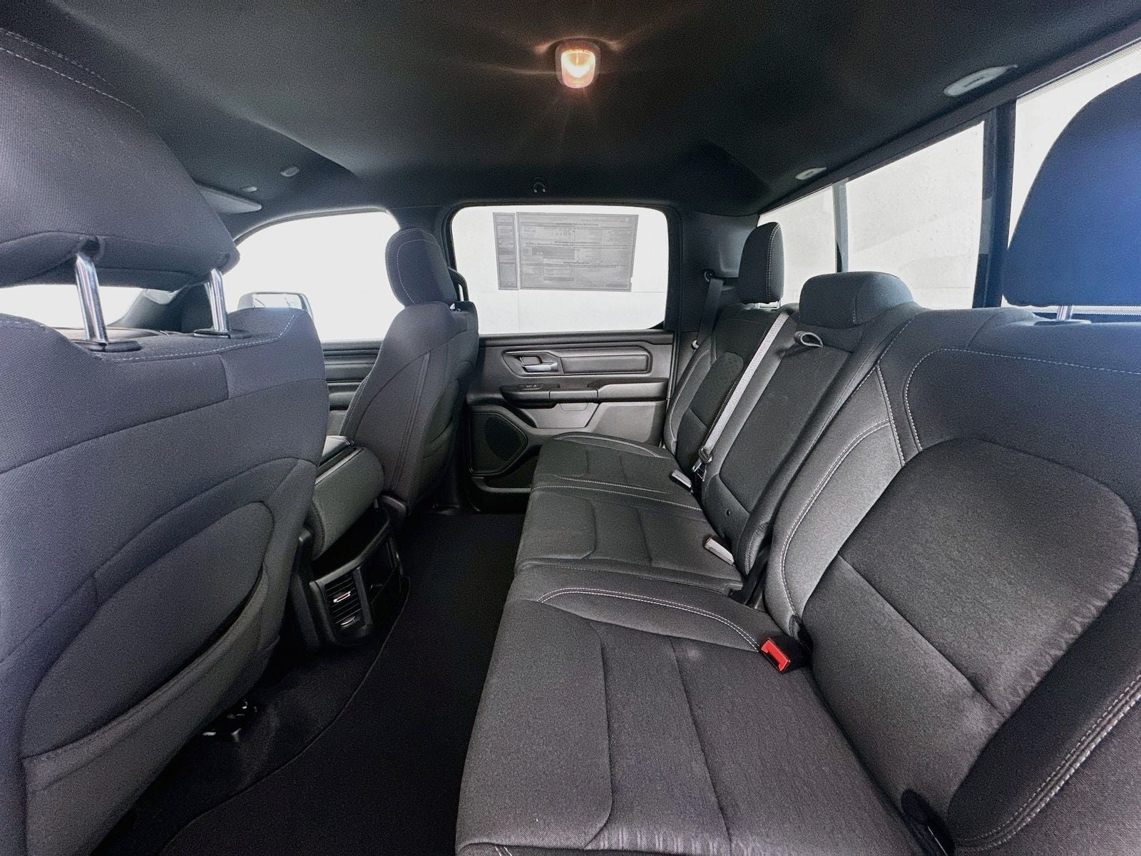 2026 RAM 1500 RAM 1500 EXPRESS CREW CAB 4X4 5'7' BOX
