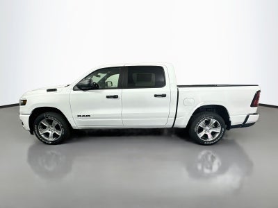 2026 RAM 1500 RAM 1500 EXPRESS CREW CAB 4X4 5'7' BOX