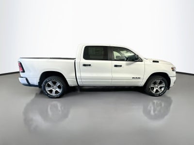 2026 RAM 1500 RAM 1500 EXPRESS CREW CAB 4X4 5'7' BOX