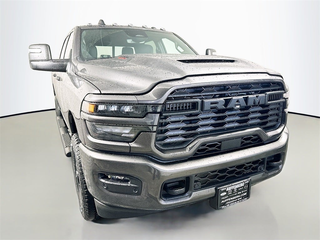 2026 RAM Ram 2500 RAM 2500 BLACK EXPRESS CREW CAB 4X4 6'4' BOX