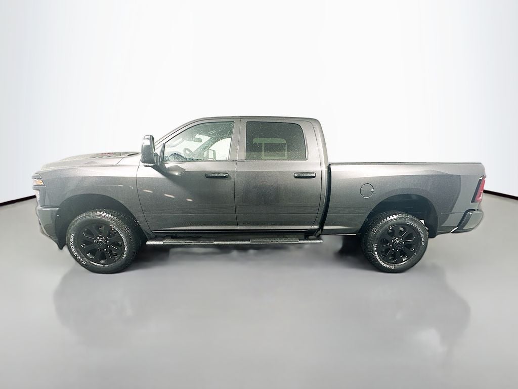 2026 RAM Ram 2500 RAM 2500 BLACK EXPRESS CREW CAB 4X4 6'4' BOX