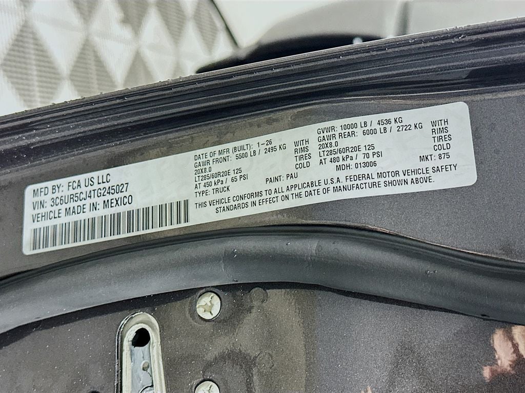 2026 RAM Ram 2500 RAM 2500 BLACK EXPRESS CREW CAB 4X4 6'4' BOX