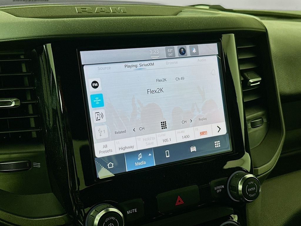 2026 RAM Ram 2500 RAM 2500 BLACK EXPRESS CREW CAB 4X4 6'4' BOX