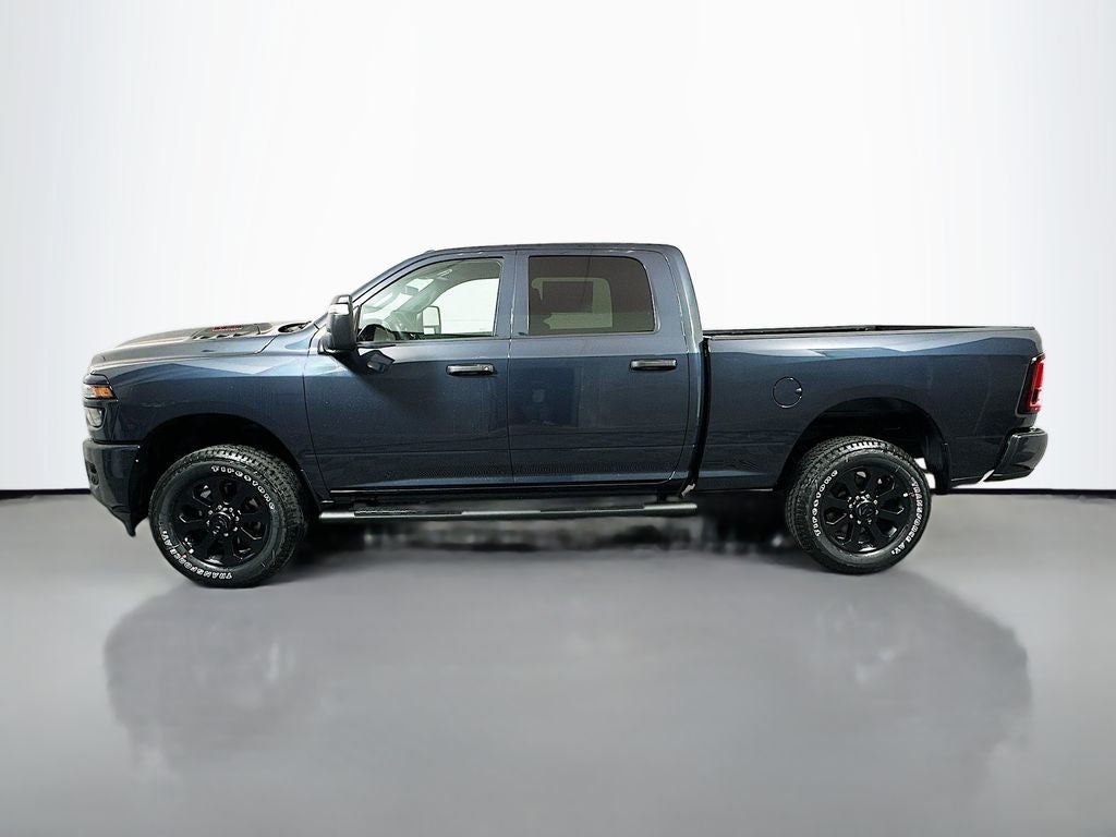 2026 RAM Ram 2500 RAM 2500 BLACK EXPRESS CREW CAB 4X4 6'4' BOX