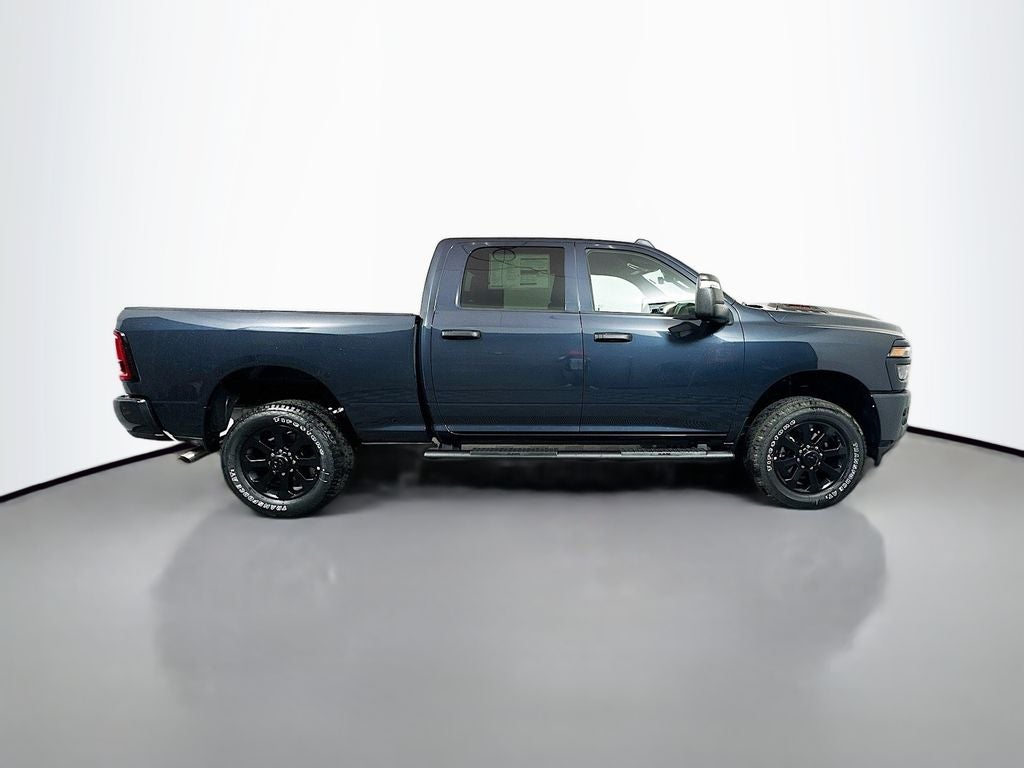 2026 RAM Ram 2500 RAM 2500 BLACK EXPRESS CREW CAB 4X4 6'4' BOX