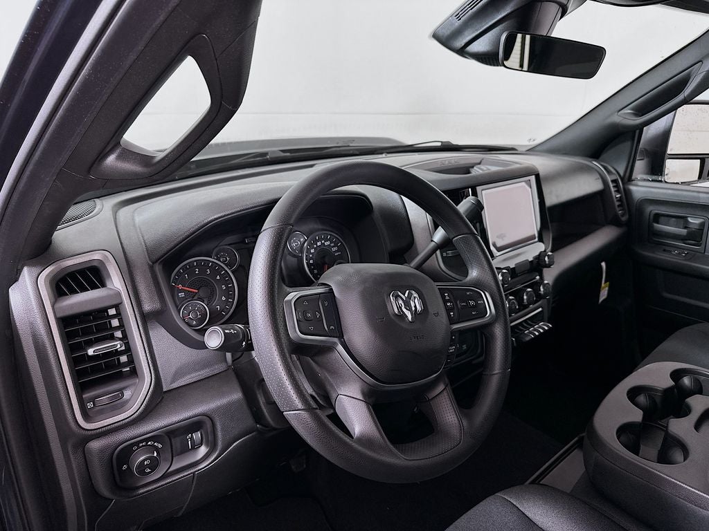 2026 RAM Ram 2500 RAM 2500 BLACK EXPRESS CREW CAB 4X4 6'4' BOX