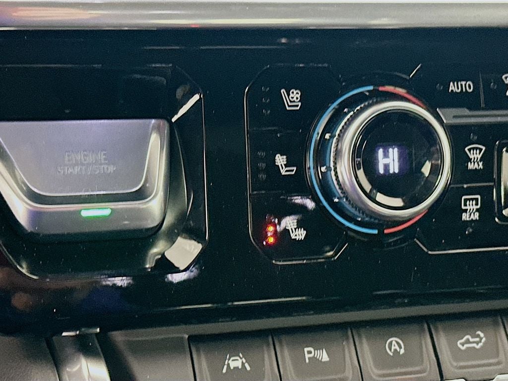 2023 GMC Sierra 1500 4WD Crew Cab Short Box Denali