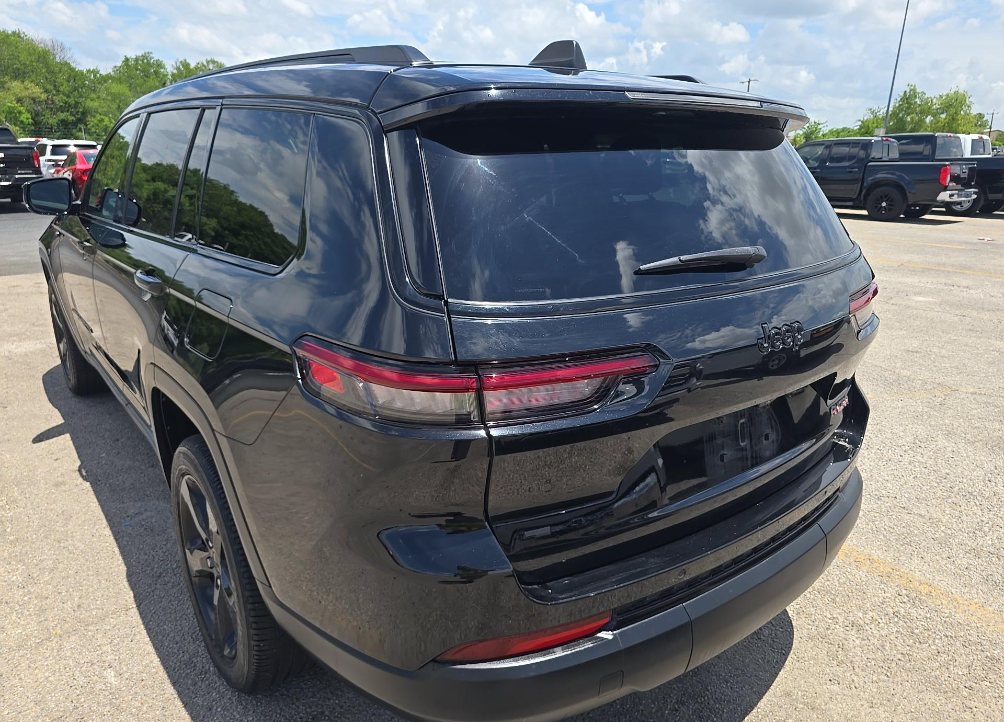 2023 Jeep Grand Cherokee L Altitude