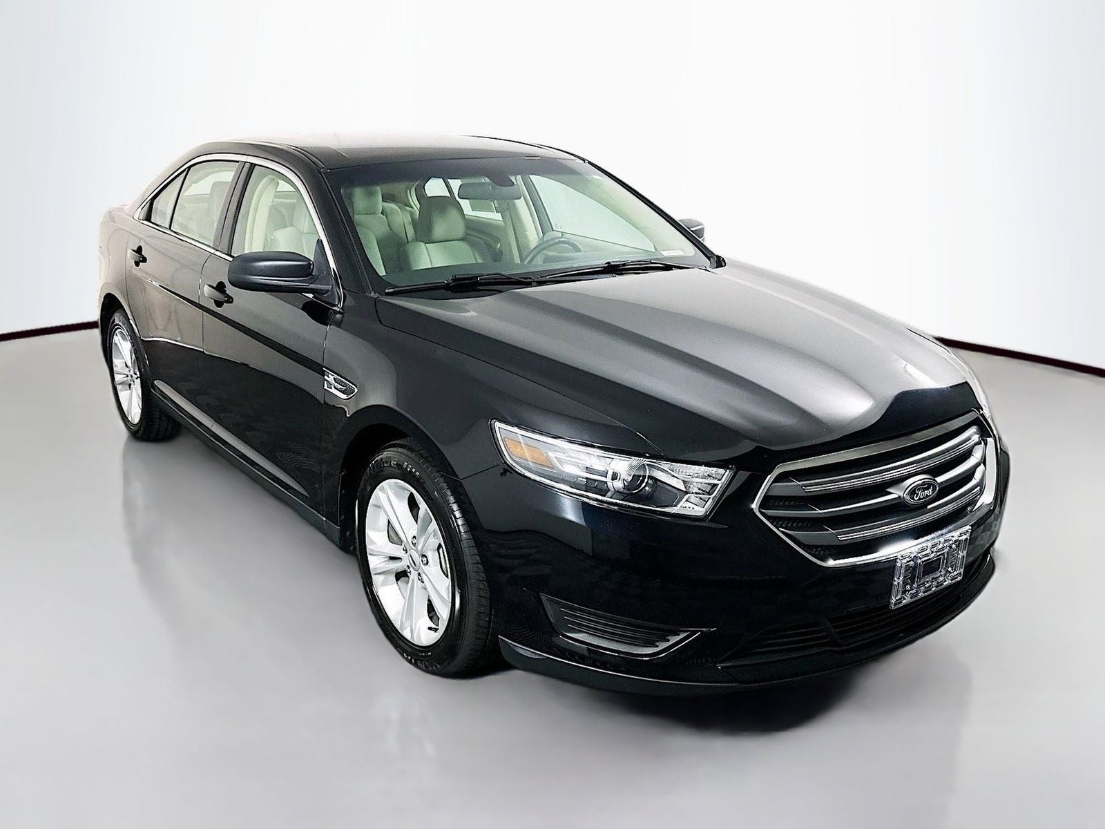 2018 Ford Taurus SE