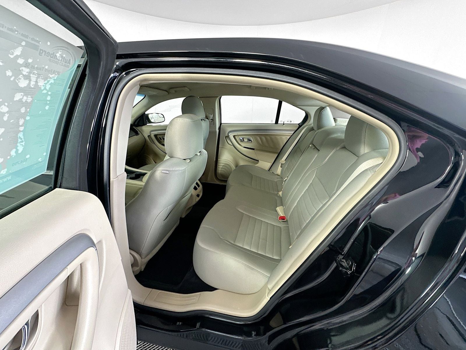 2018 Ford Taurus SE