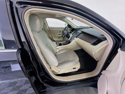 2018 Ford Taurus SE
