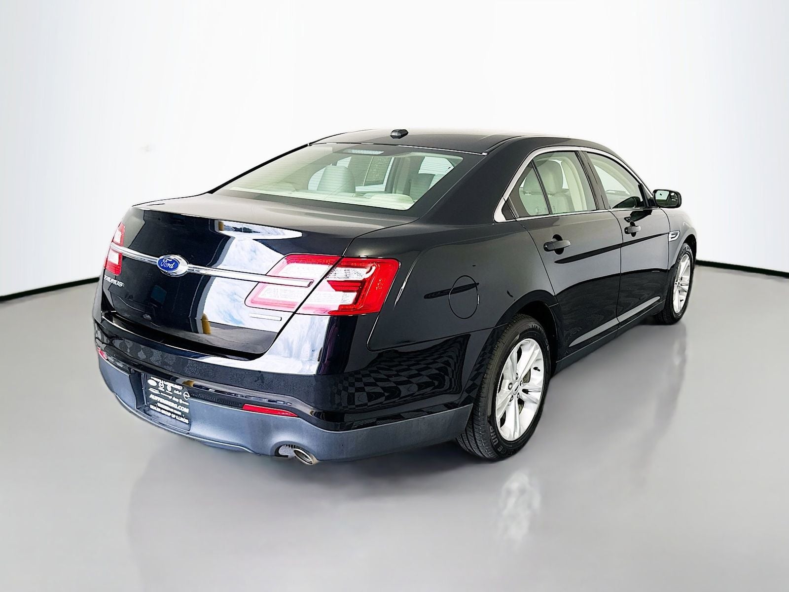 2018 Ford Taurus SE