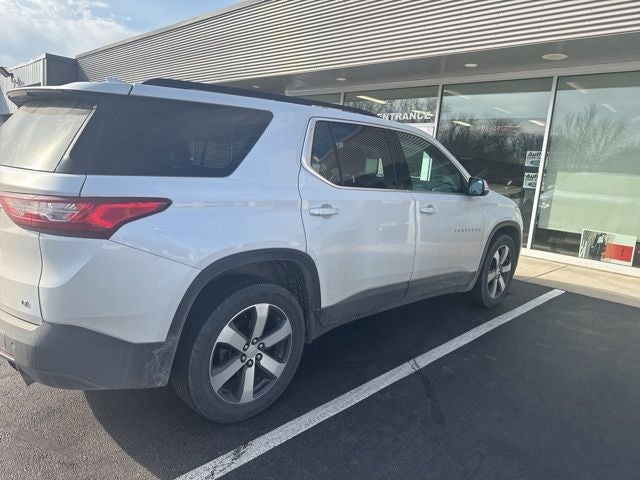 2021 Chevrolet Traverse LT Leather