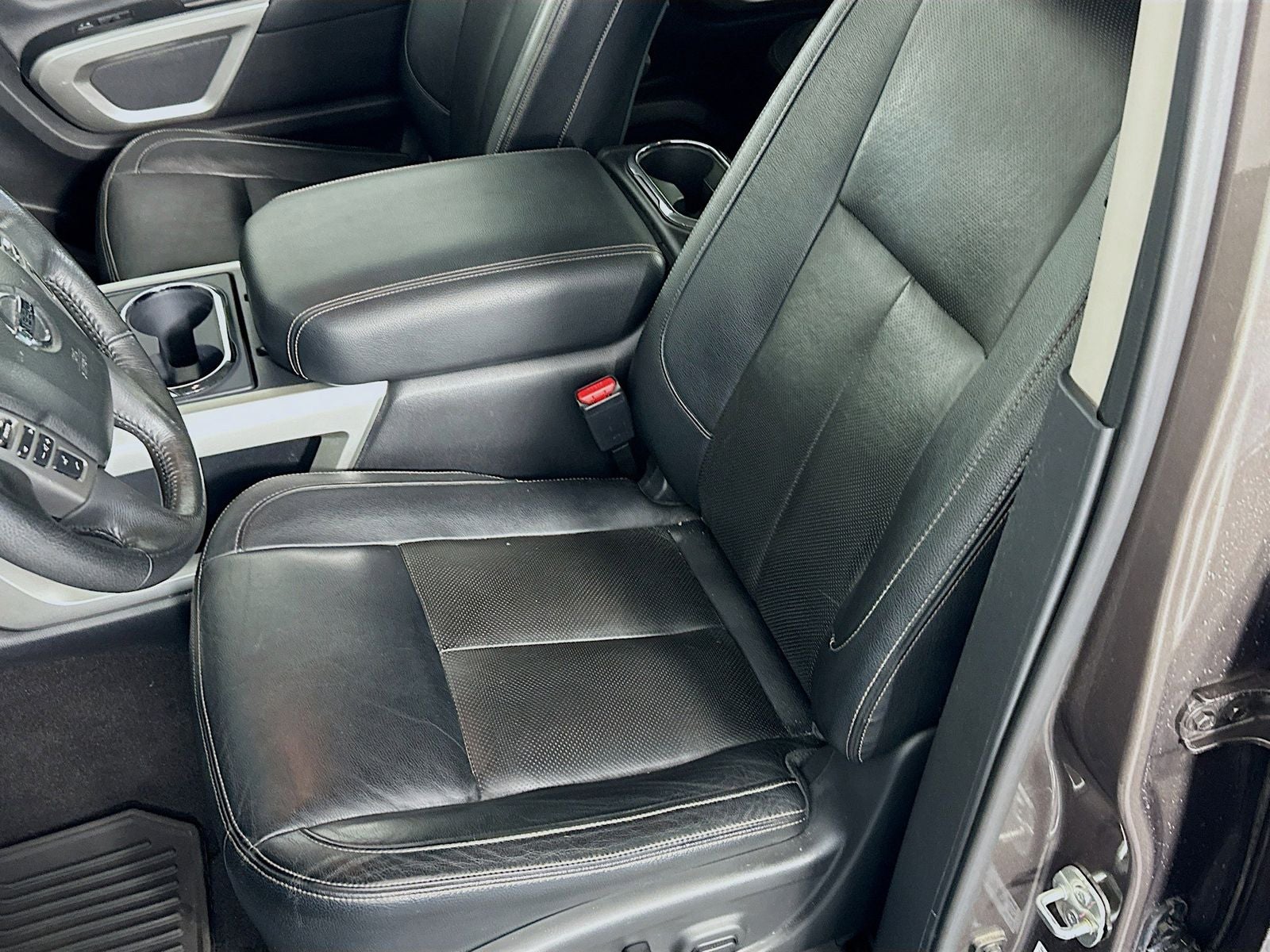 2019 Nissan Titan SL