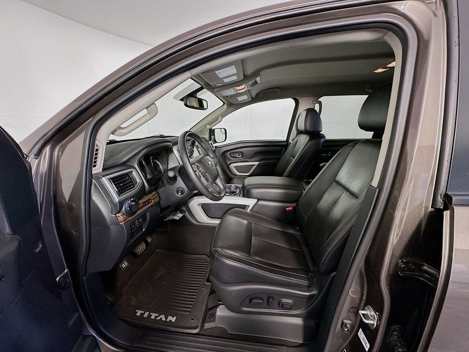 2019 Nissan Titan SL