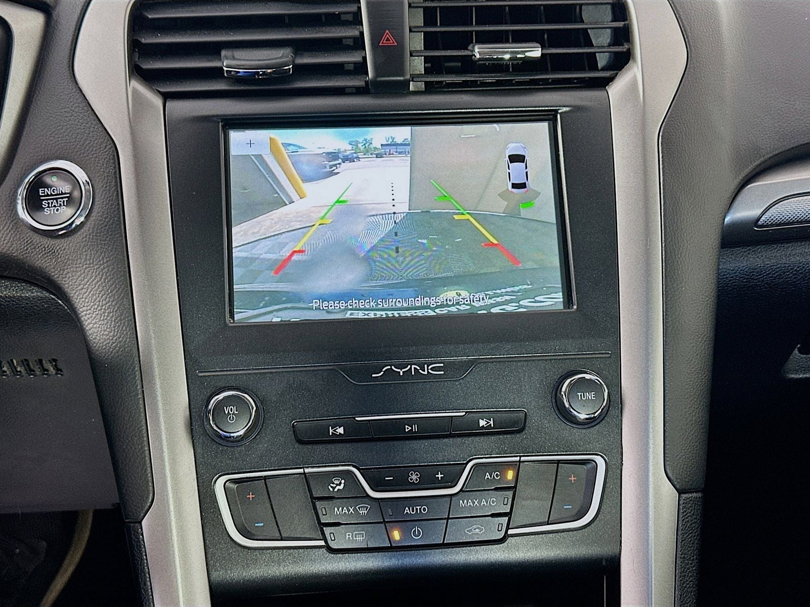 2020 Ford Fusion SE