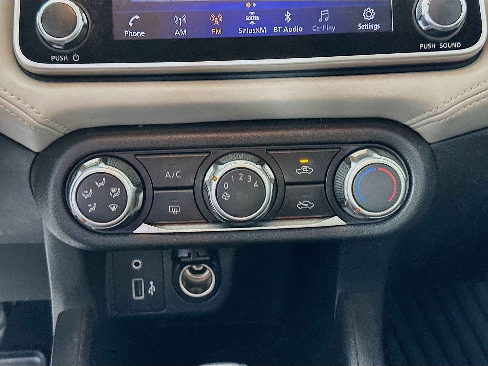 2020 Nissan Versa 1.6 SV