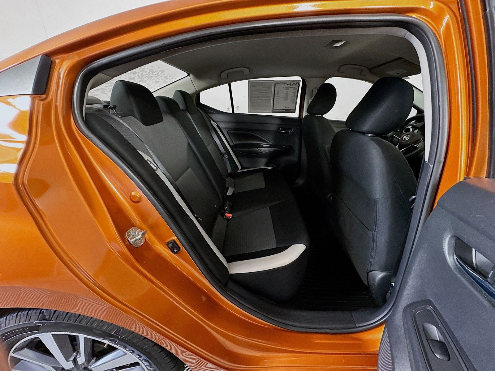 2020 Nissan Versa 1.6 SV