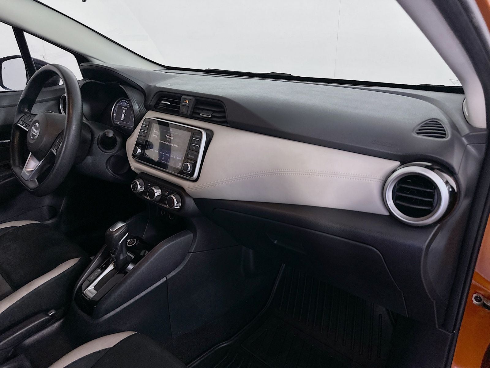 2020 Nissan Versa 1.6 SV