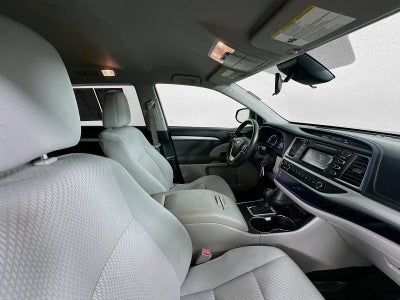 2017 Toyota Highlander LE