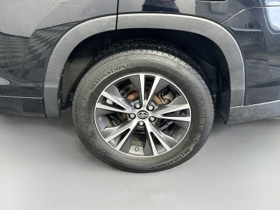 2017 Toyota Highlander LE