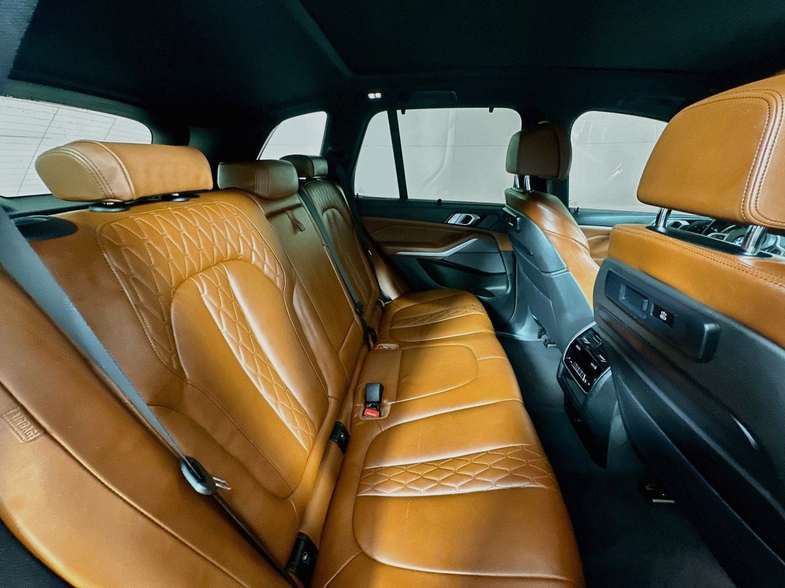 2021 BMW X5 M50i