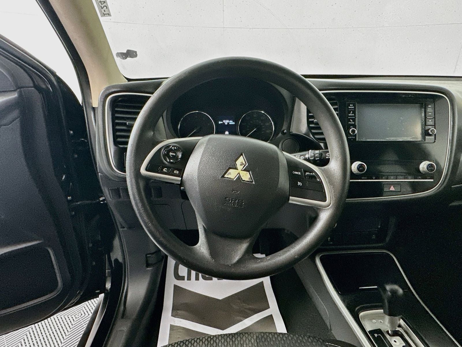 2020 Mitsubishi Outlander ES