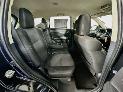 2020 Mitsubishi Outlander ES