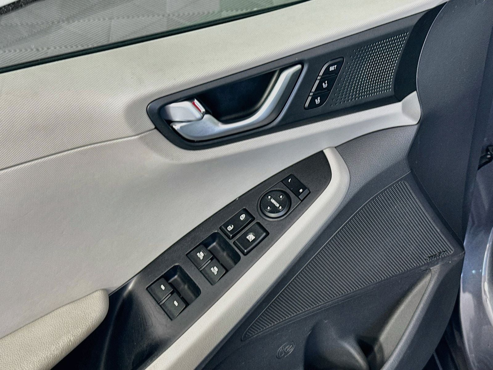 2018 Hyundai Ioniq Hybrid Limited