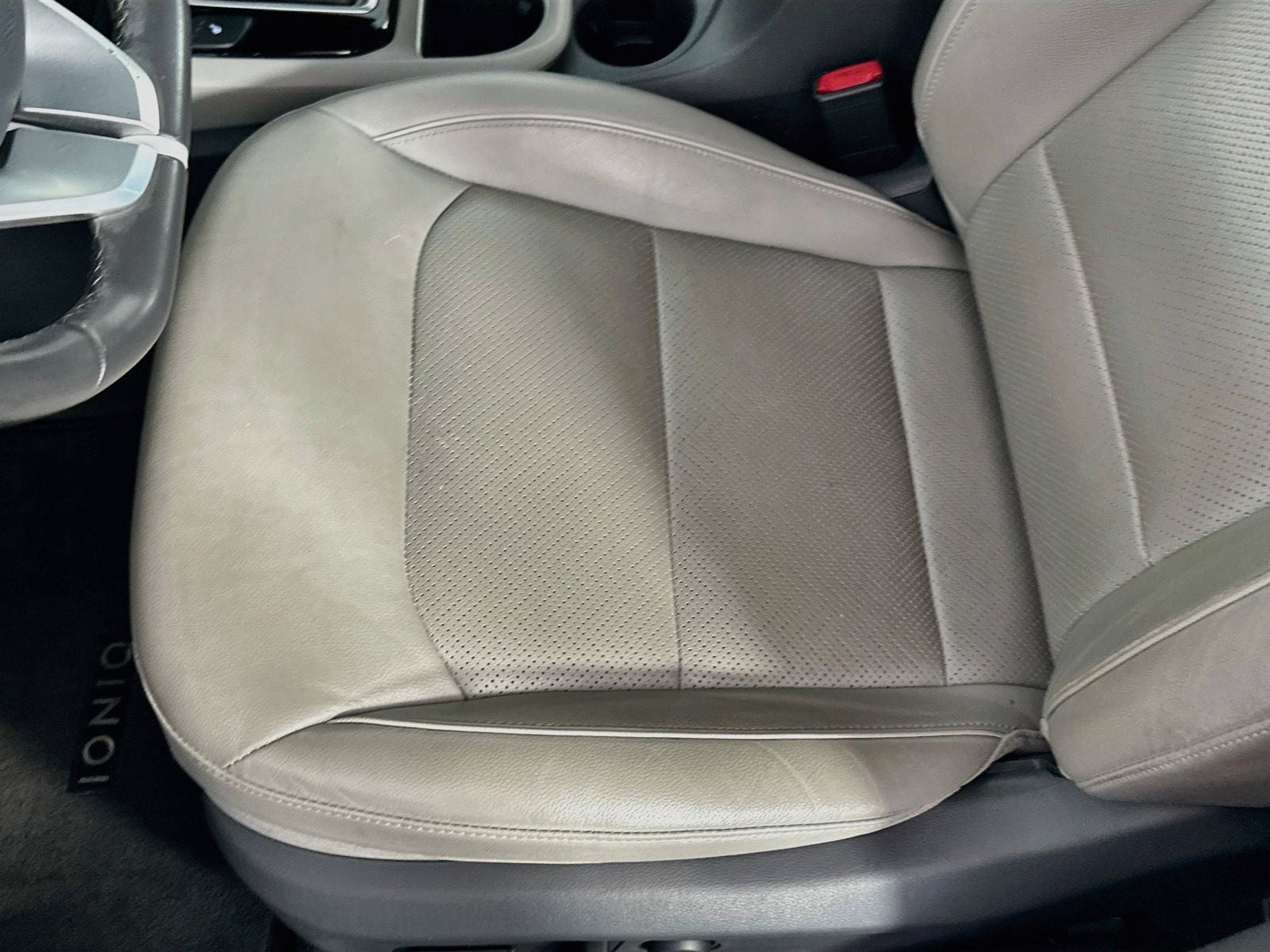 2018 Hyundai Ioniq Hybrid Limited