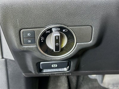 2018 INFINITI QX30 ESSENTIAL