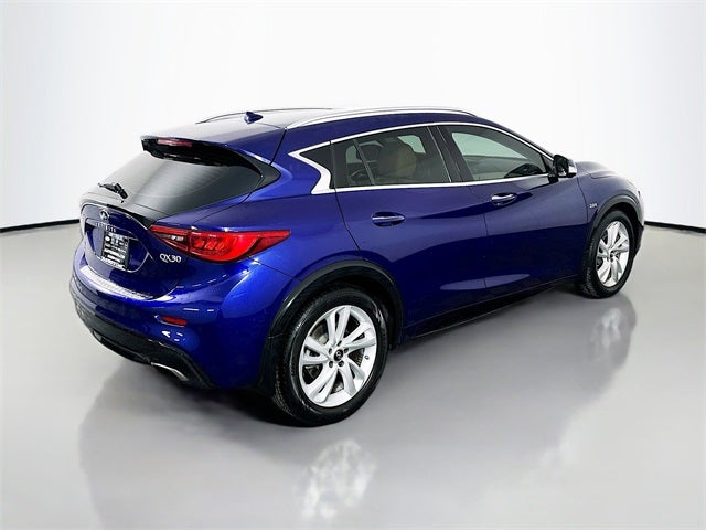 2018 INFINITI QX30 ESSENTIAL