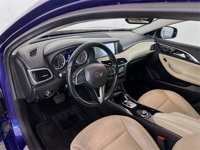 2018 INFINITI QX30 ESSENTIAL