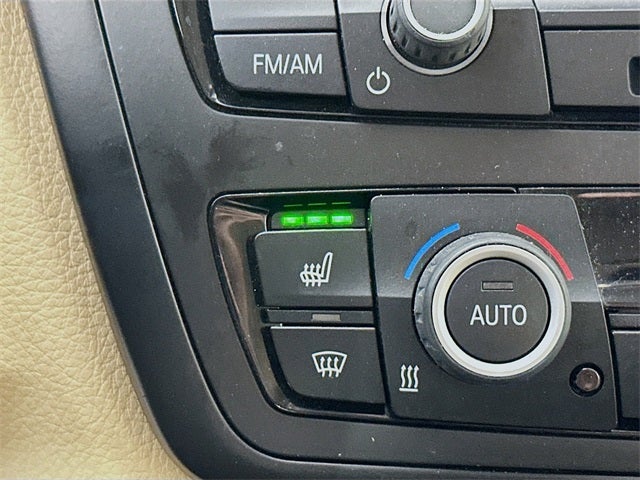 2015 BMW 3 Series 320i