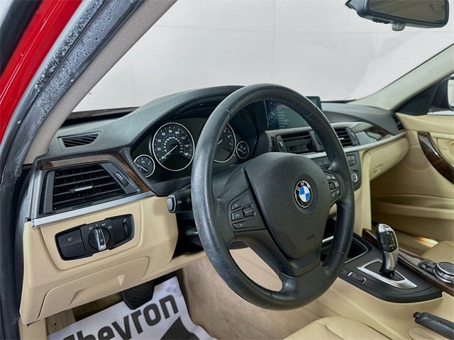 2015 BMW 3 Series 320i