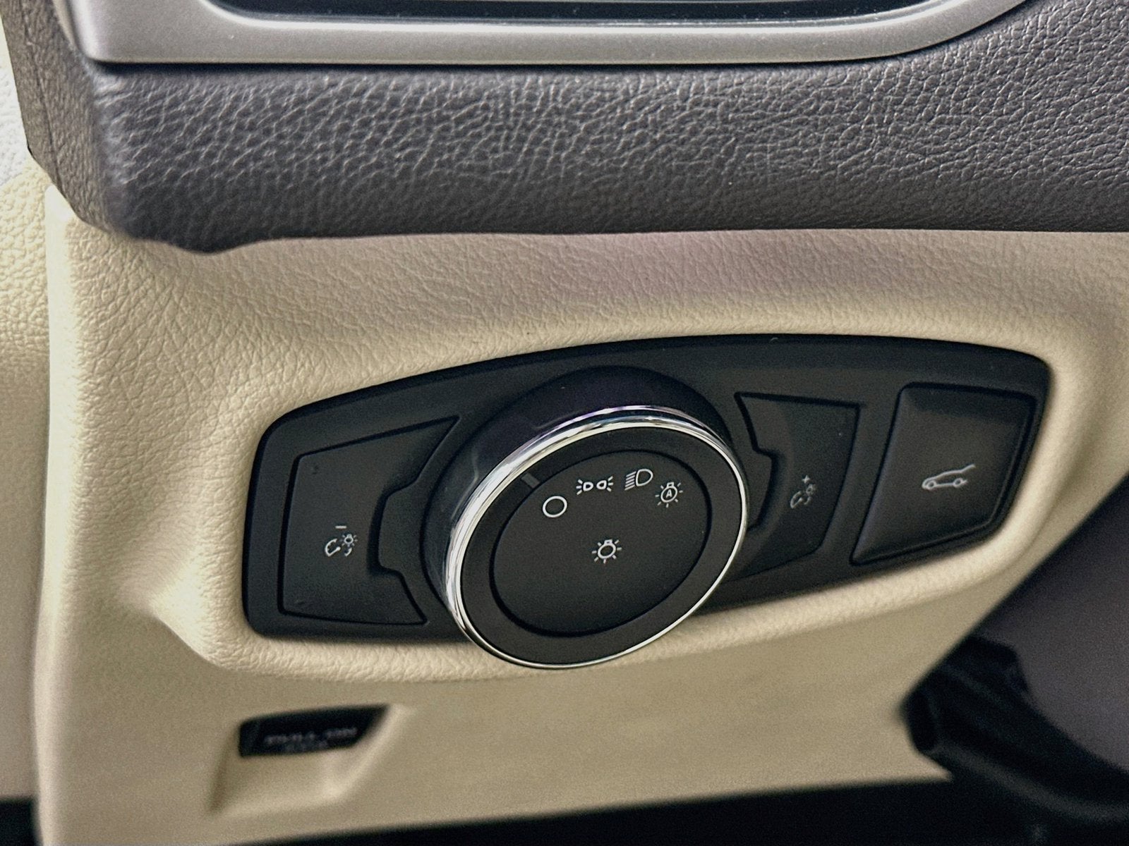 2014 Lincoln MKZ Base