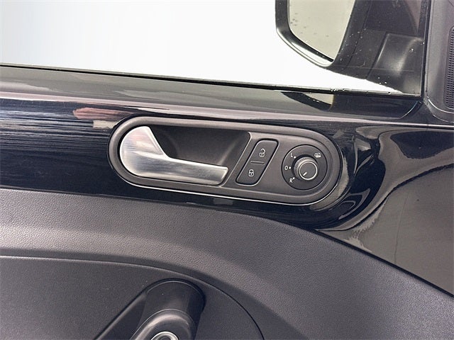 2018 Volkswagen Beetle 2.0T SE